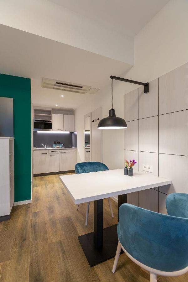 Boardinghouse Hirsch - Apartments In Kork Kehl ภายนอก รูปภาพ