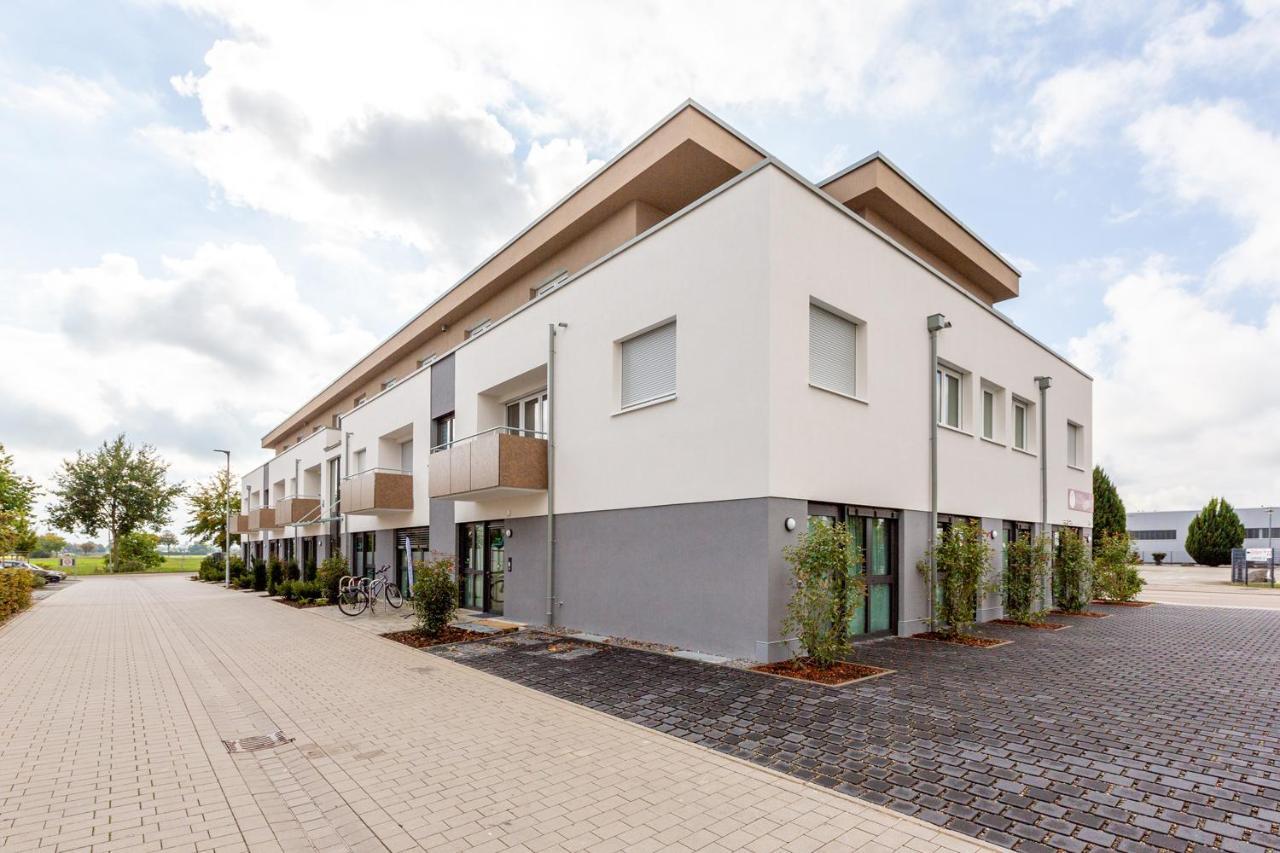 Boardinghouse Hirsch - Apartments In Kork Kehl ภายนอก รูปภาพ